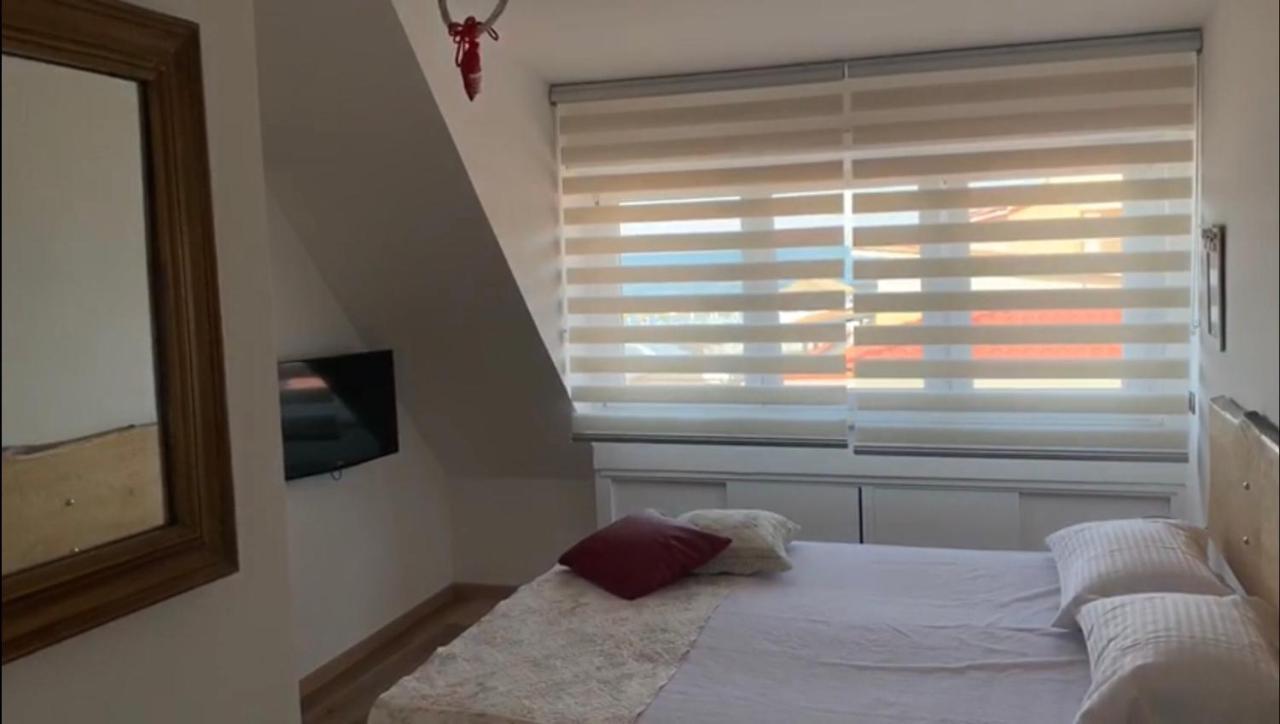 لاديسْبولِ Roma Meraviglioso Attico Sul Mare المظهر الخارجي الصورة